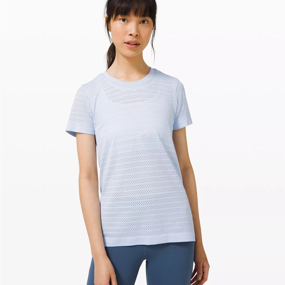 Lululemon Breeze By Short Sleeve Tee